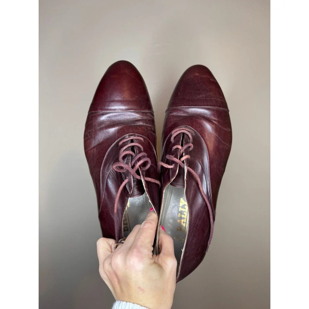 Bally‎ Nevada Burgundy Leather Oxford Heels Cap Toe Italy 9.5 M